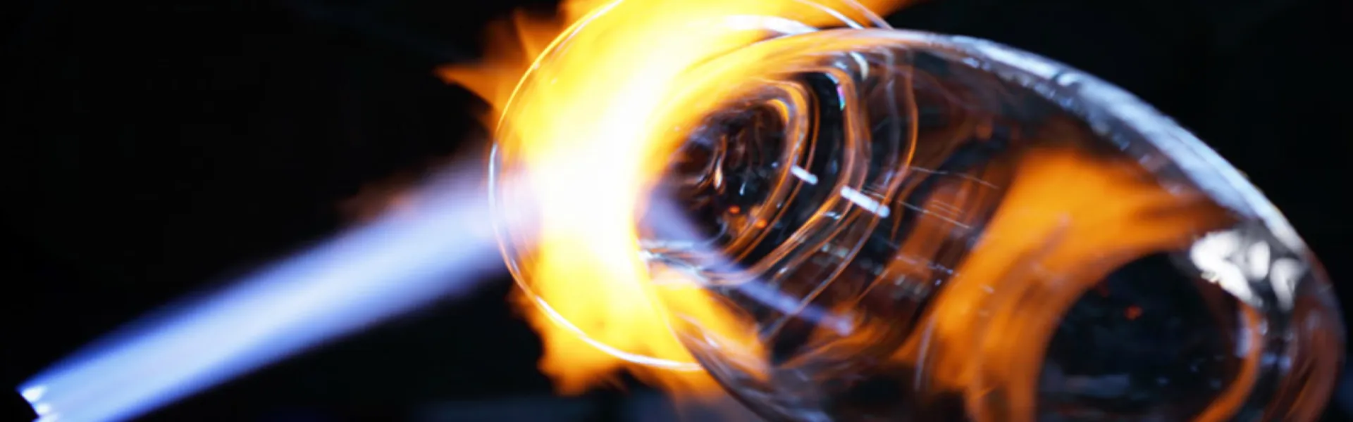 Rebrûlage et Polissage des surfaces des articles en verre